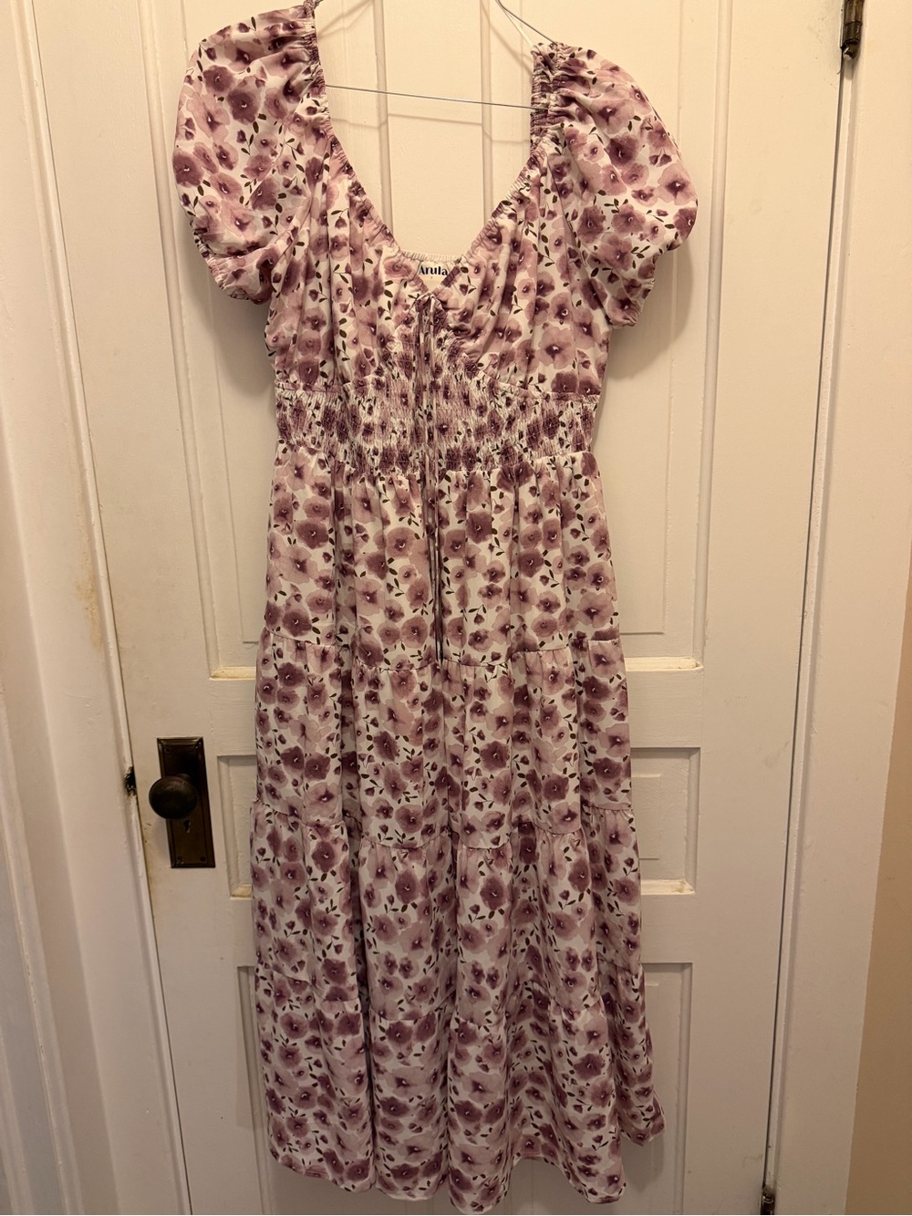 ARULA Lavender Floral Puff-Sleeve Midi Dress